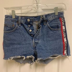 Authentic Vintage Levi’s High-waisted Denim Shorts